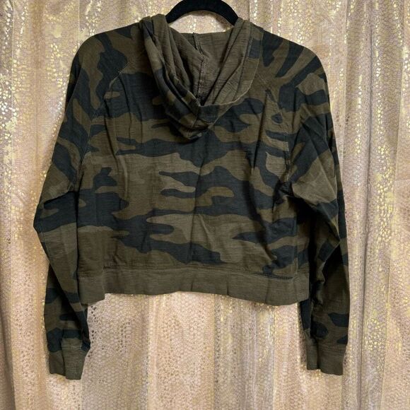 PINK Victorias Secret Camo Army Green Cropped Hoodie Top XS/S - Picture 2 of 4